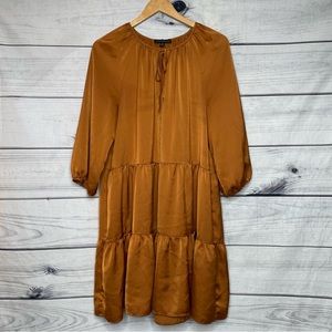 Banana republic gold tiered dress size M
